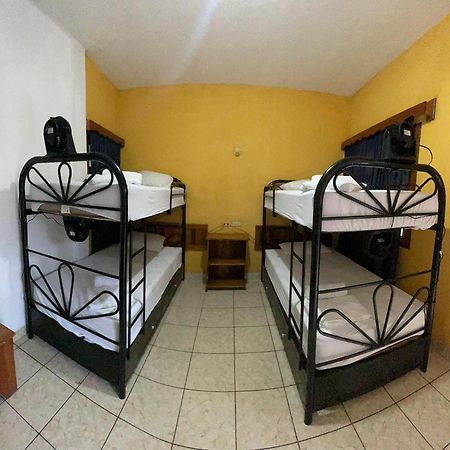 Natz Hotel フローレス エクステリア 写真